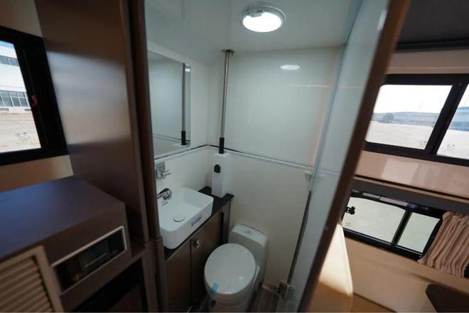 月28日亮相成都房车展颜值与实用并存瓦力游戏试玩超适合露营的房车！11(图4)