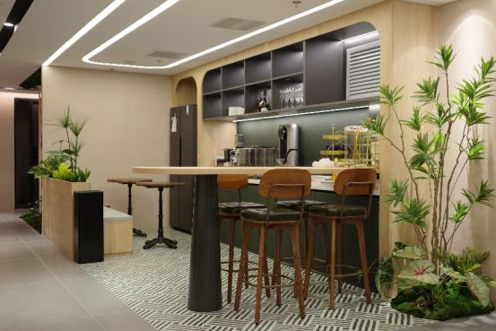 赋能初创企业地铁直达·成本可控瓦力棋牌深圳华强核心联合办公(图9)